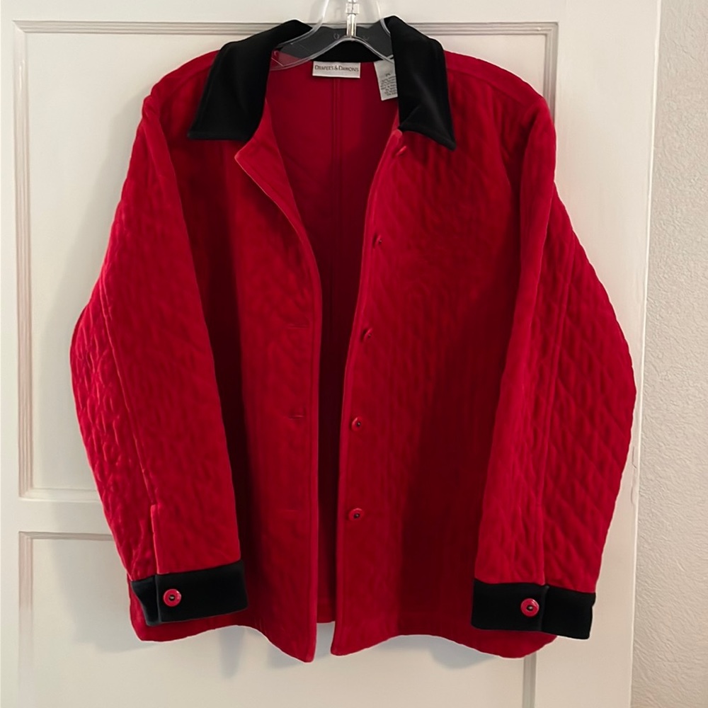 Coat it’s 80 cotton fabric and it’s red and black